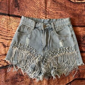 SHEIN Denim Shorts Women XS Pearl Fringe Distressed Light Wash‎